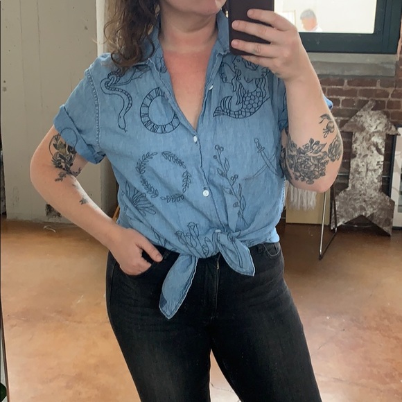 Lucky Brand Other - Men's short sleeve shirt with embroidery.